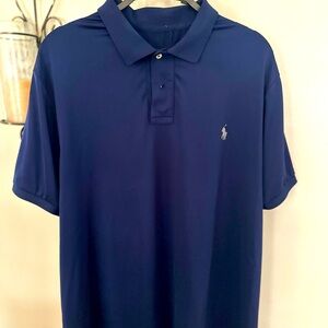 Mens Polo performance fit.